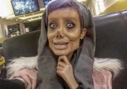 VOCÊ PENSA QUE JÁ VIU DE TUDO? QUE TAL ANGELINA JOLIE ZUMBI!